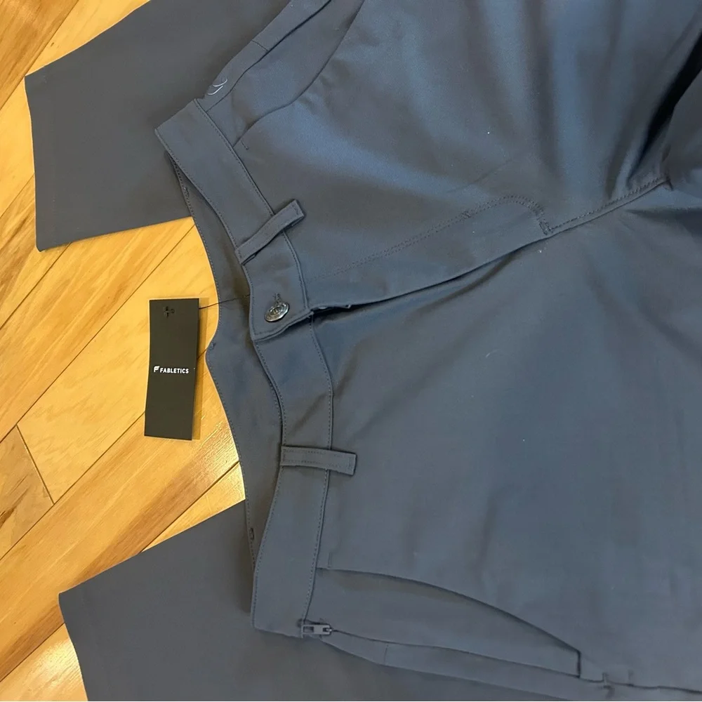 NWT Fabletics The Don Men's 5-Pocket Trouser Pants in Onyx (Gray)